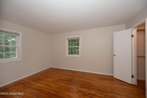 21 Huntwood Drive Clifton Park NY 12065
