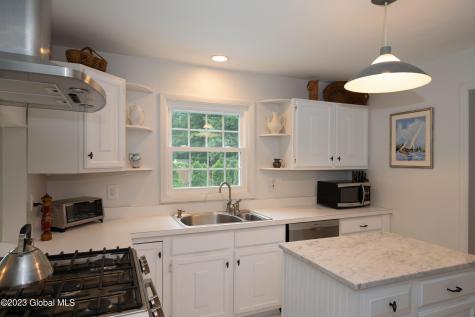 21 Huntwood Drive Clifton Park NY 12065