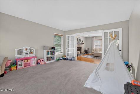 107 Old Coach Road Clifton Park NY 12065