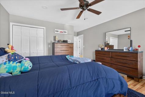 107 Old Coach Road Clifton Park NY 12065