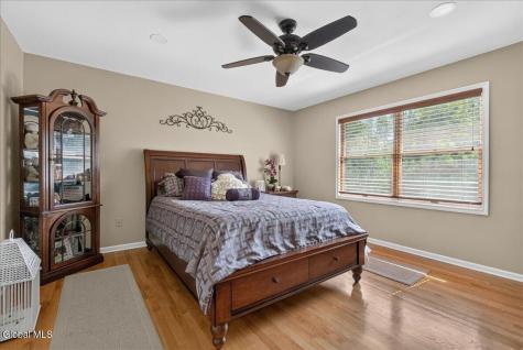 107 Old Coach Road Clifton Park NY 12065