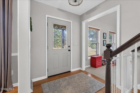 107 Old Coach Road Clifton Park NY 12065