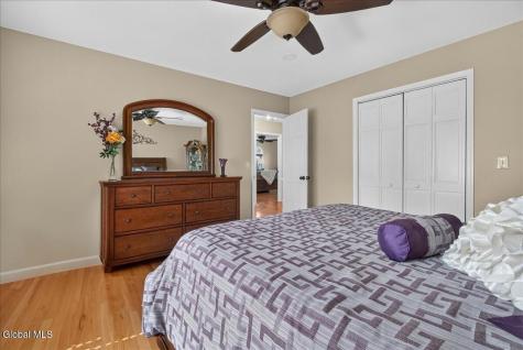 107 Old Coach Road Clifton Park NY 12065