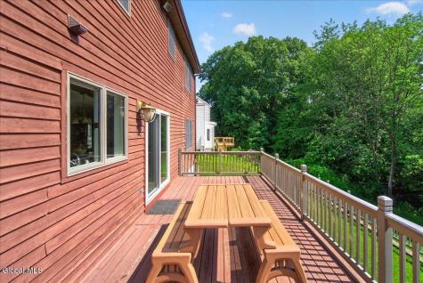 107 Old Coach Road Clifton Park NY 12065