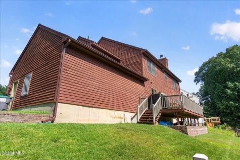 107 Old Coach Road Clifton Park NY 12065