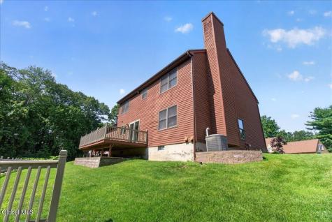 107 Old Coach Road Clifton Park NY 12065