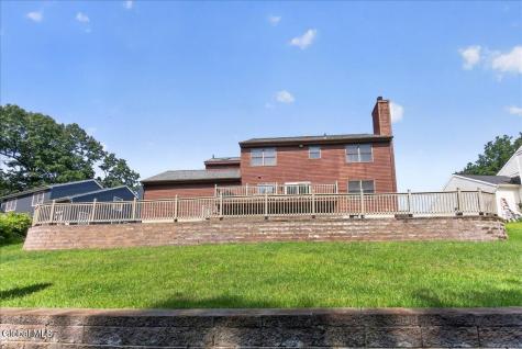 107 Old Coach Road Clifton Park NY 12065