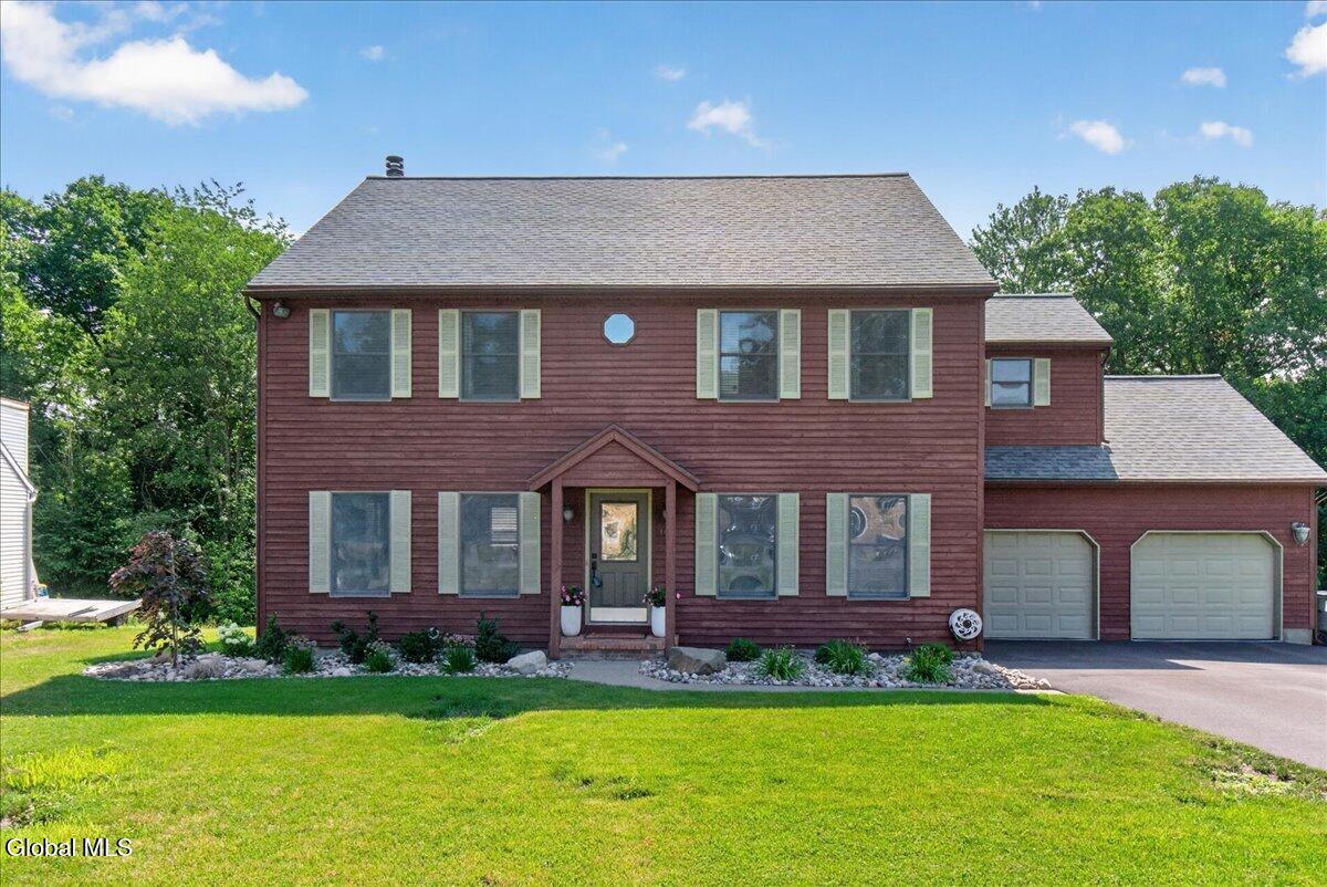 107 Old Coach Road Clifton Park NY 12065