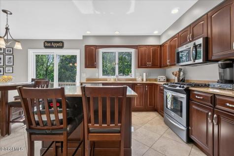 107 Old Coach Road Clifton Park NY 12065