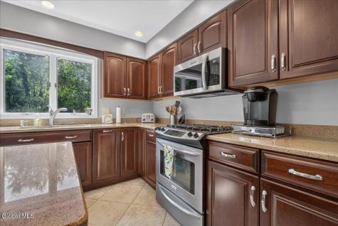 107 Old Coach Road Clifton Park NY 12065