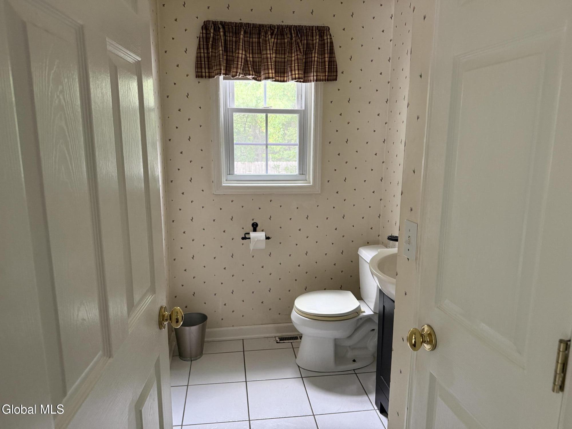 9 Cook Circle Gansevoort NY 12831