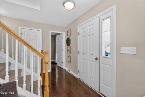 38 Kelly Lane Halfmoon NY 12065