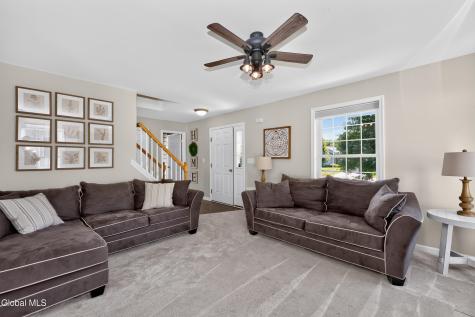 38 Kelly Lane Halfmoon NY 12065