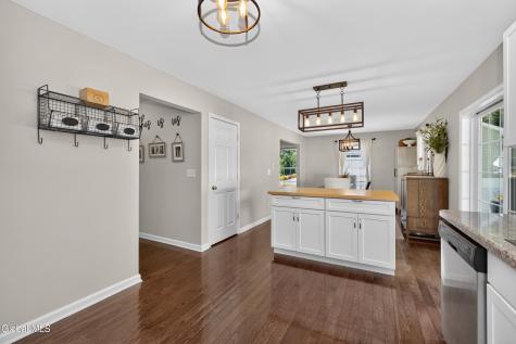 38 Kelly Lane Halfmoon NY 12065
