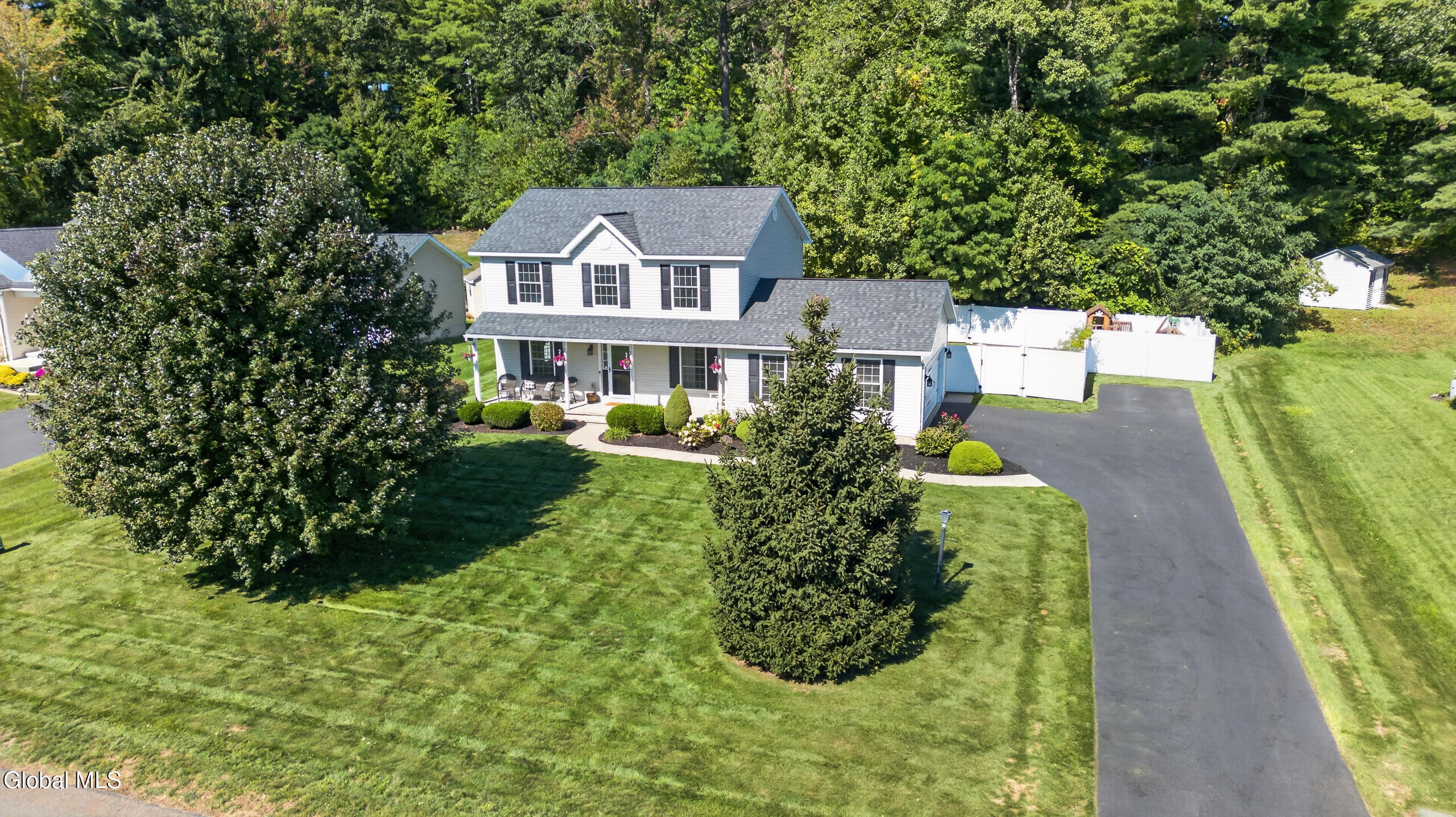 38 Kelly Lane Halfmoon NY 12065