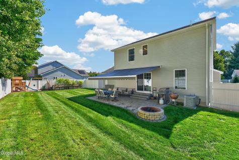 38 Kelly Lane Halfmoon NY 12065