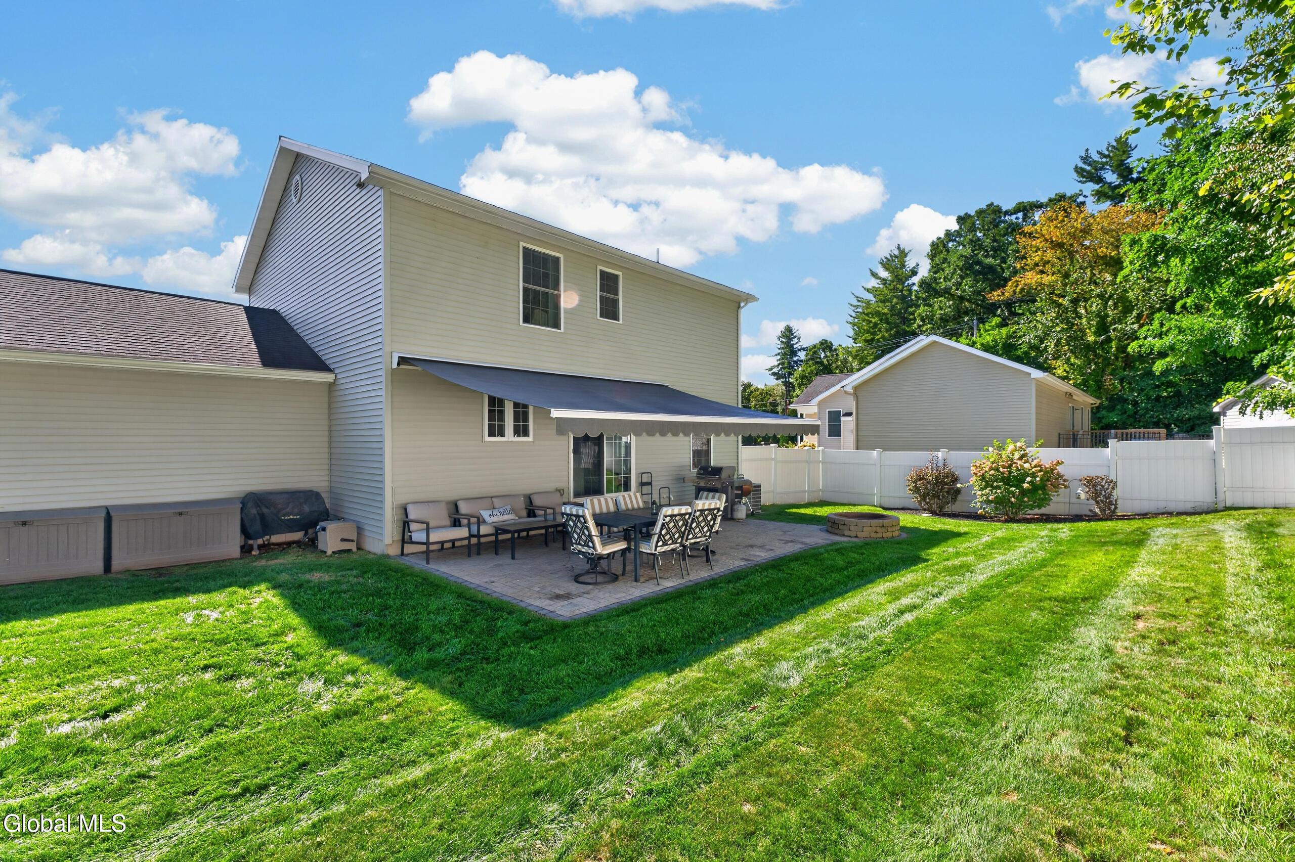 38 Kelly Lane Halfmoon NY 12065