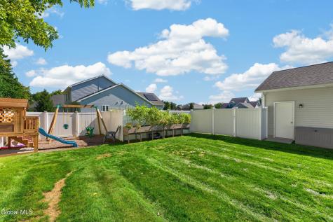 38 Kelly Lane Halfmoon NY 12065
