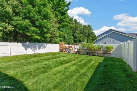 38 Kelly Lane Halfmoon NY 12065