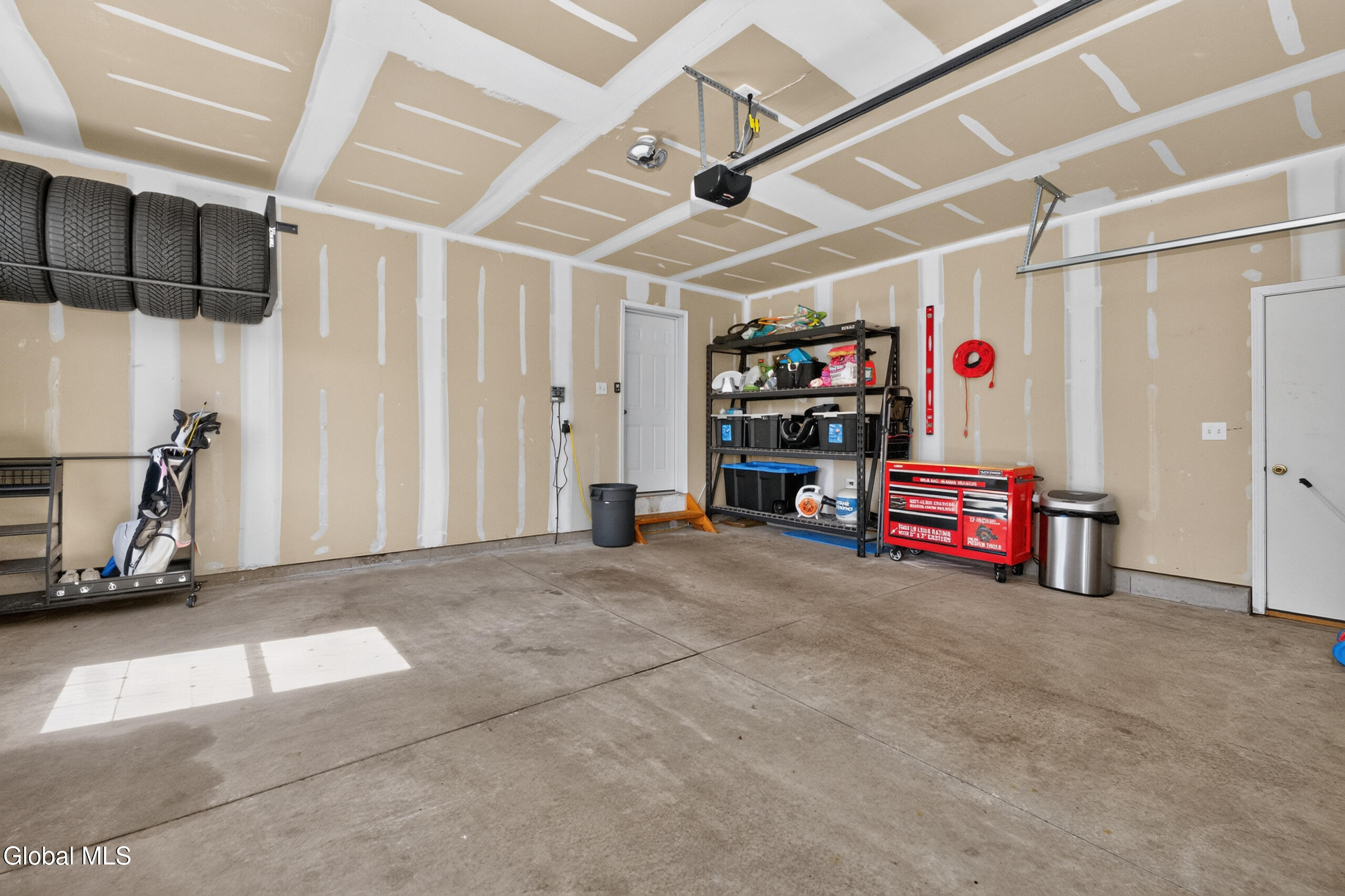 38 Kelly Lane Halfmoon NY 12065