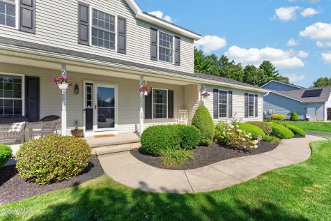 38 Kelly Lane Halfmoon NY 12065