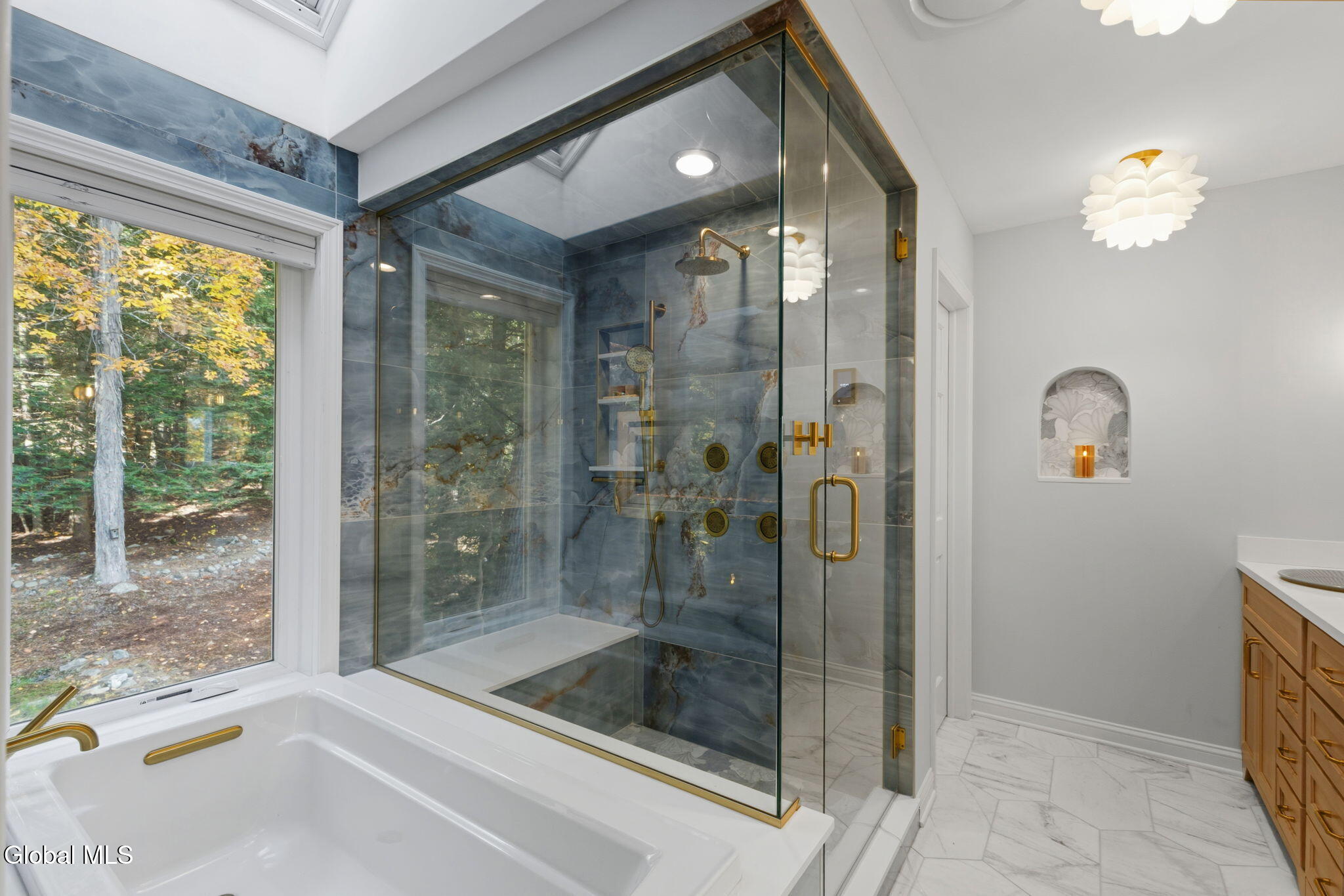 47 Olde Coach Road Diamond Point NY 12824