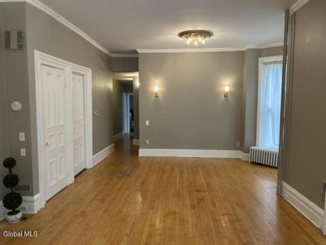 146 Regent Street Saratoga Springs NY 12866
