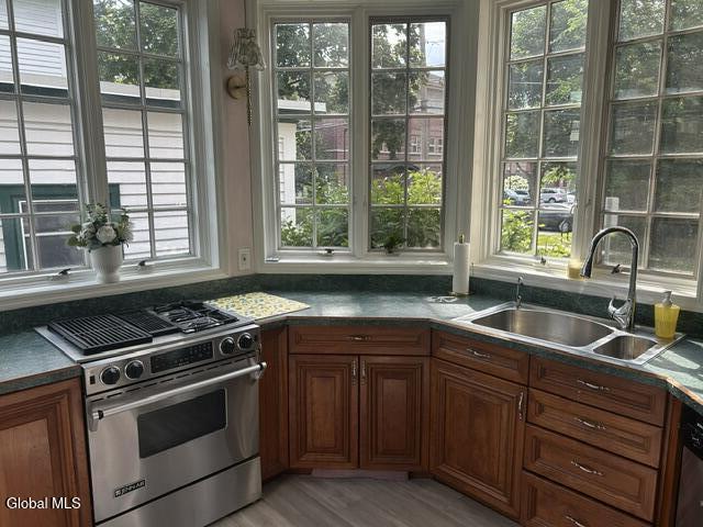 146 Regent Street Saratoga Springs NY 12866