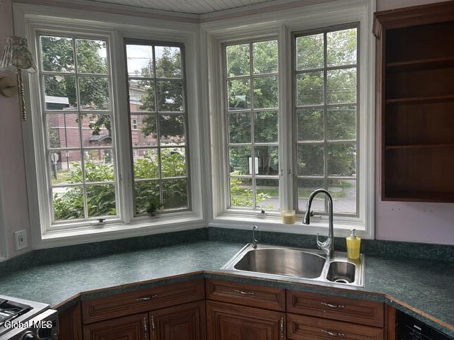 146 Regent Street Saratoga Springs NY 12866