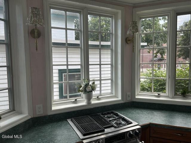 146 Regent Street Saratoga Springs NY 12866