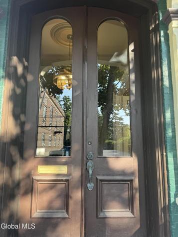 146 Regent Street Saratoga Springs NY 12866