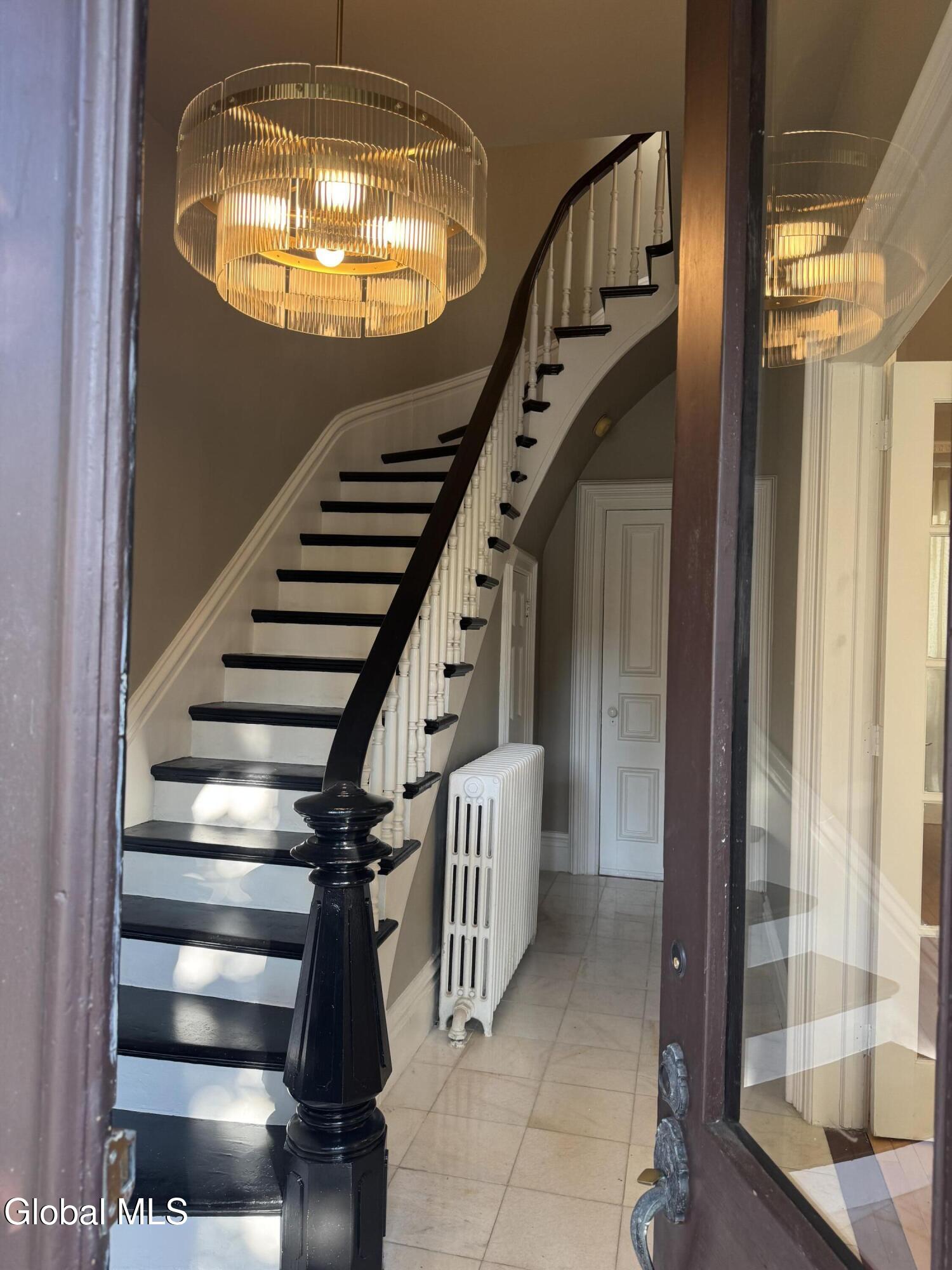 146 Regent Street Saratoga Springs NY 12866