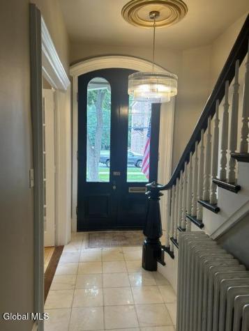 146 Regent Street Saratoga Springs NY 12866