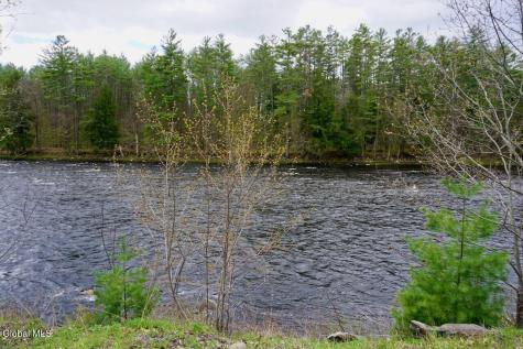 958 Ny-30 Wells NY 12190