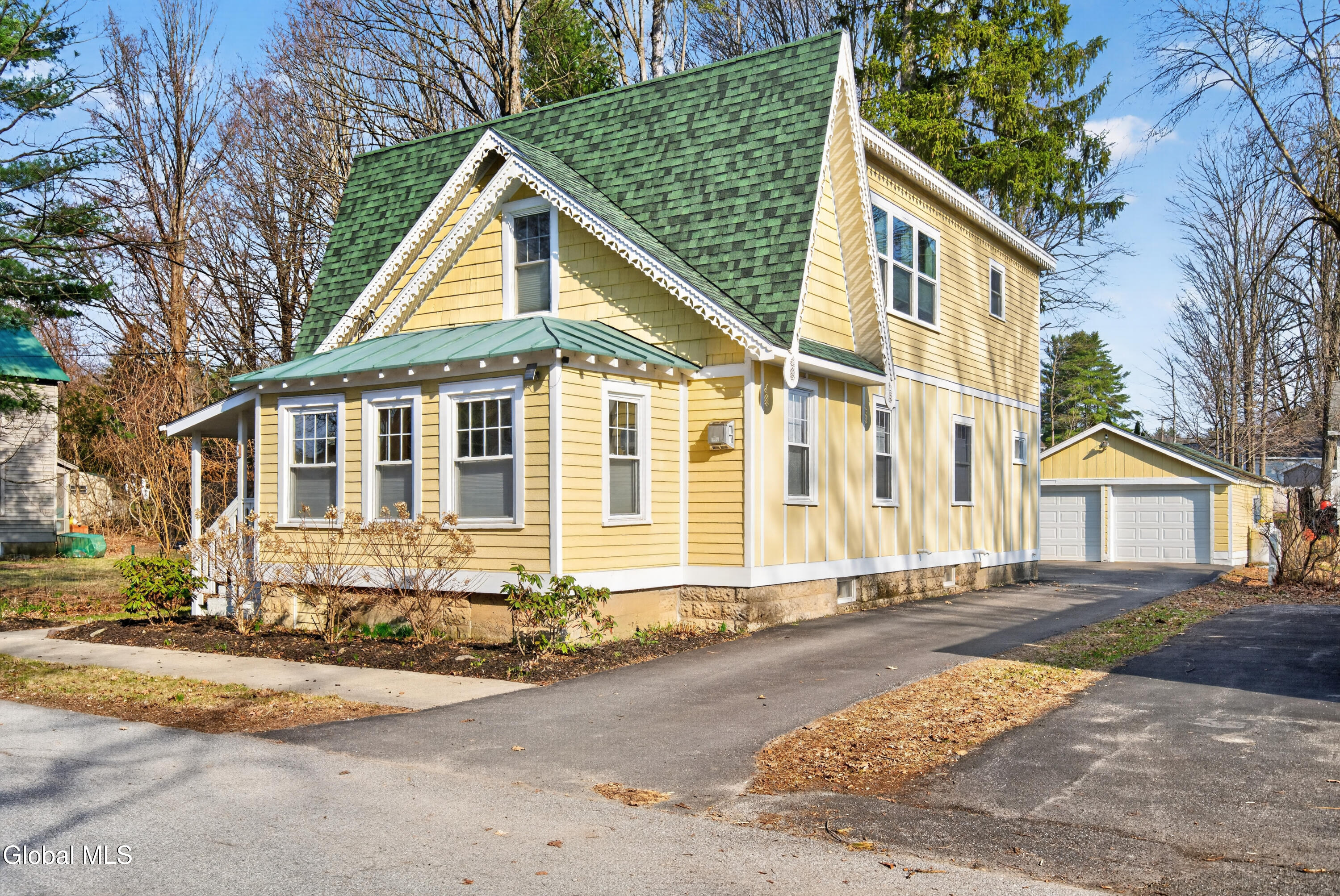 4 Avenue A Saratoga Springs NY 12866