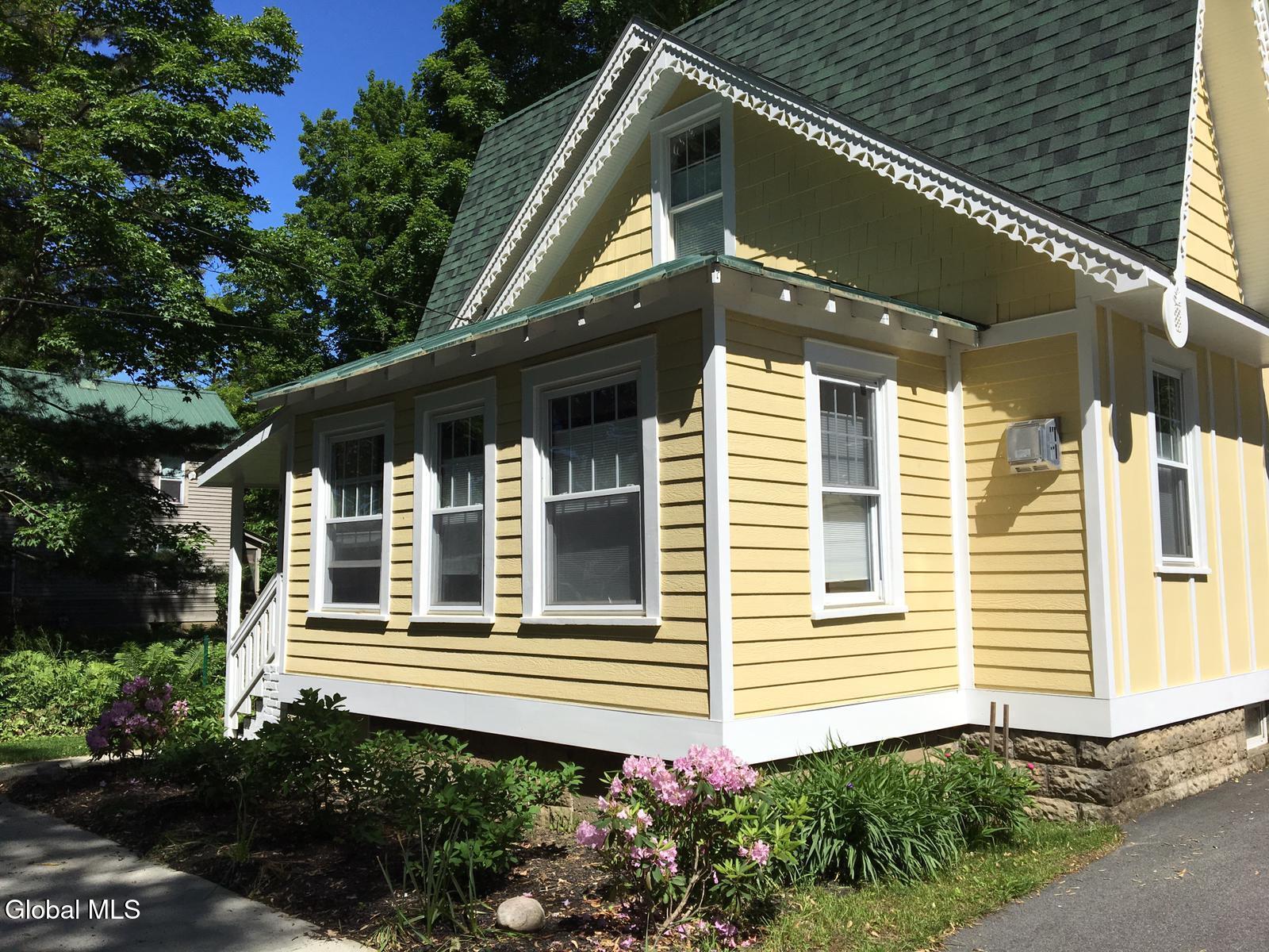 4 Avenue A Saratoga Springs NY 12866