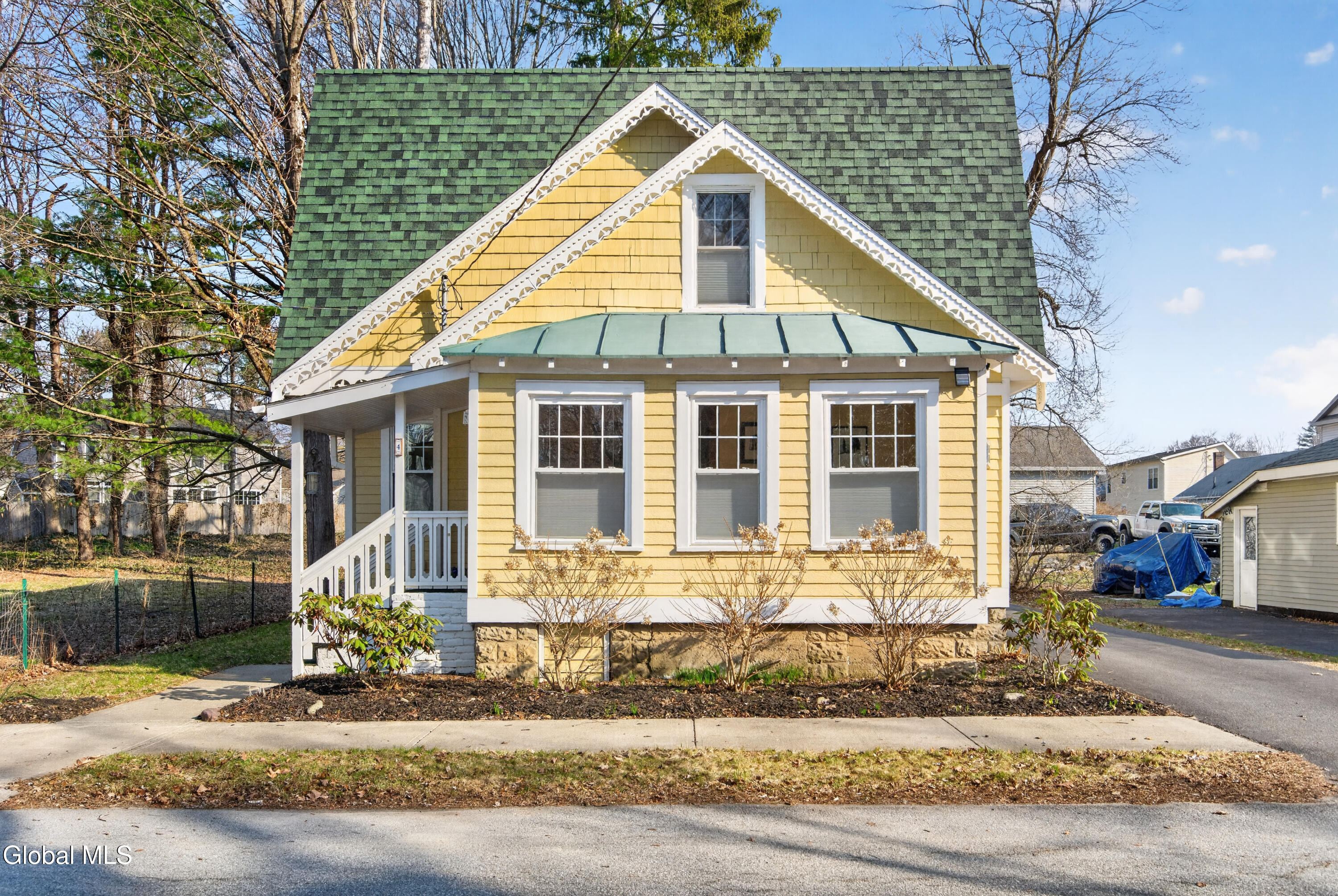 4 Avenue A Saratoga Springs NY 12866