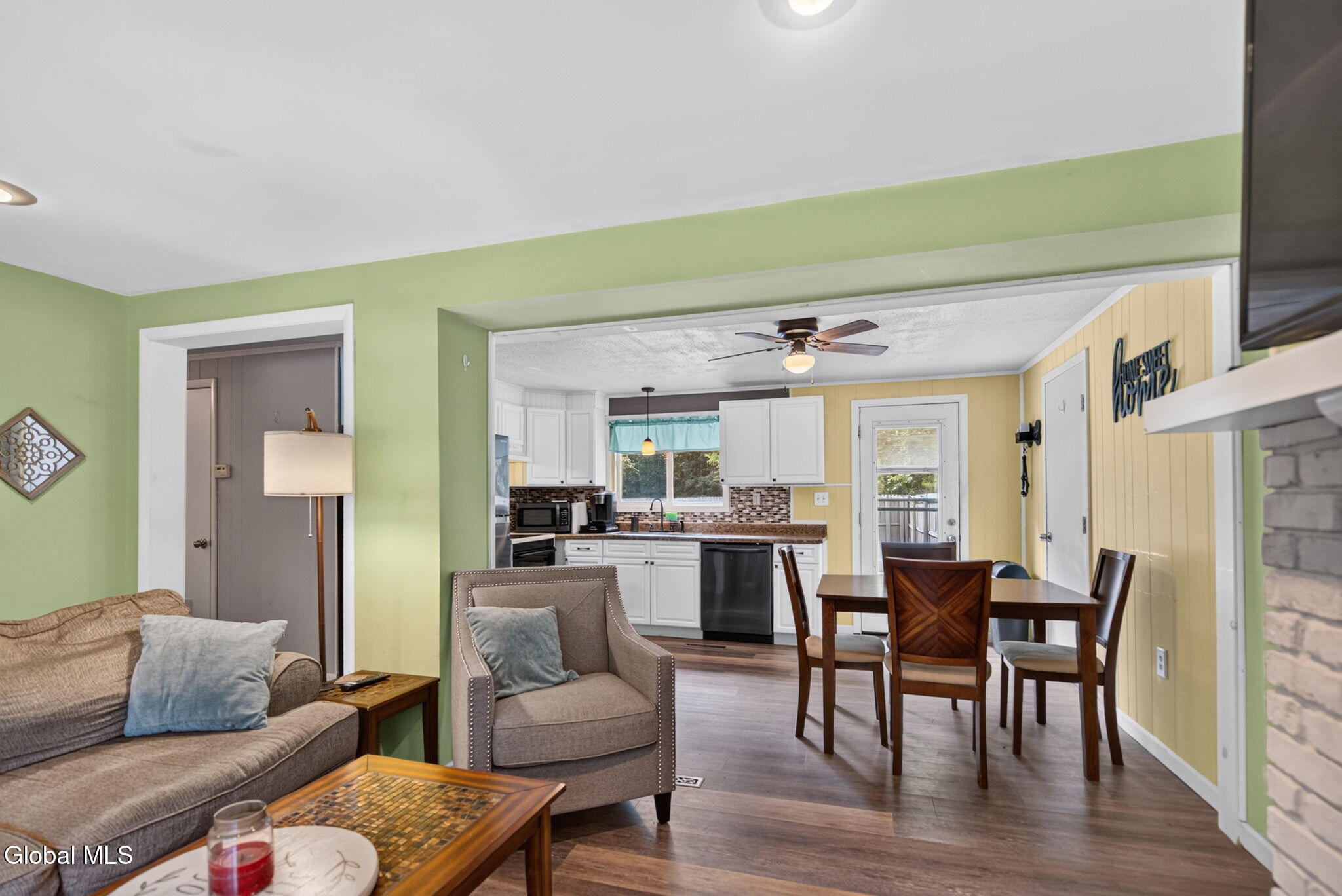 441 Johnson Ave Extension Gloversville NY 12078