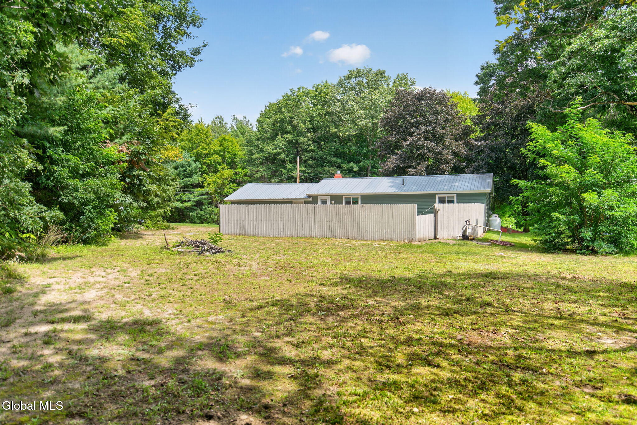 441 Johnson Ave Extension Gloversville NY 12078