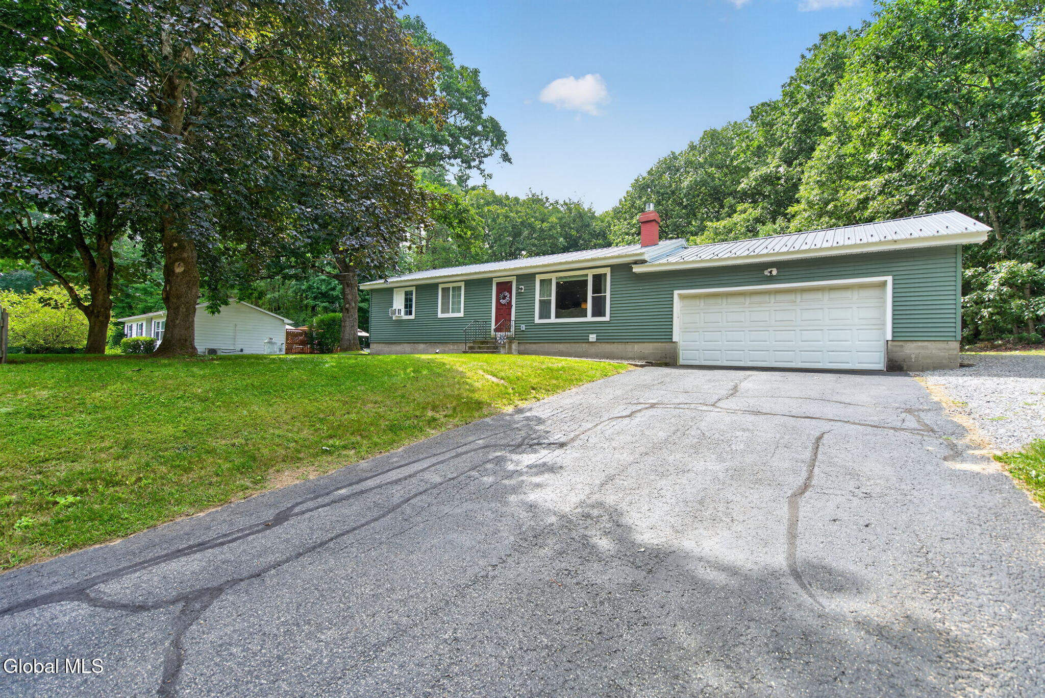 441 Johnson Ave Extension Gloversville NY 12078