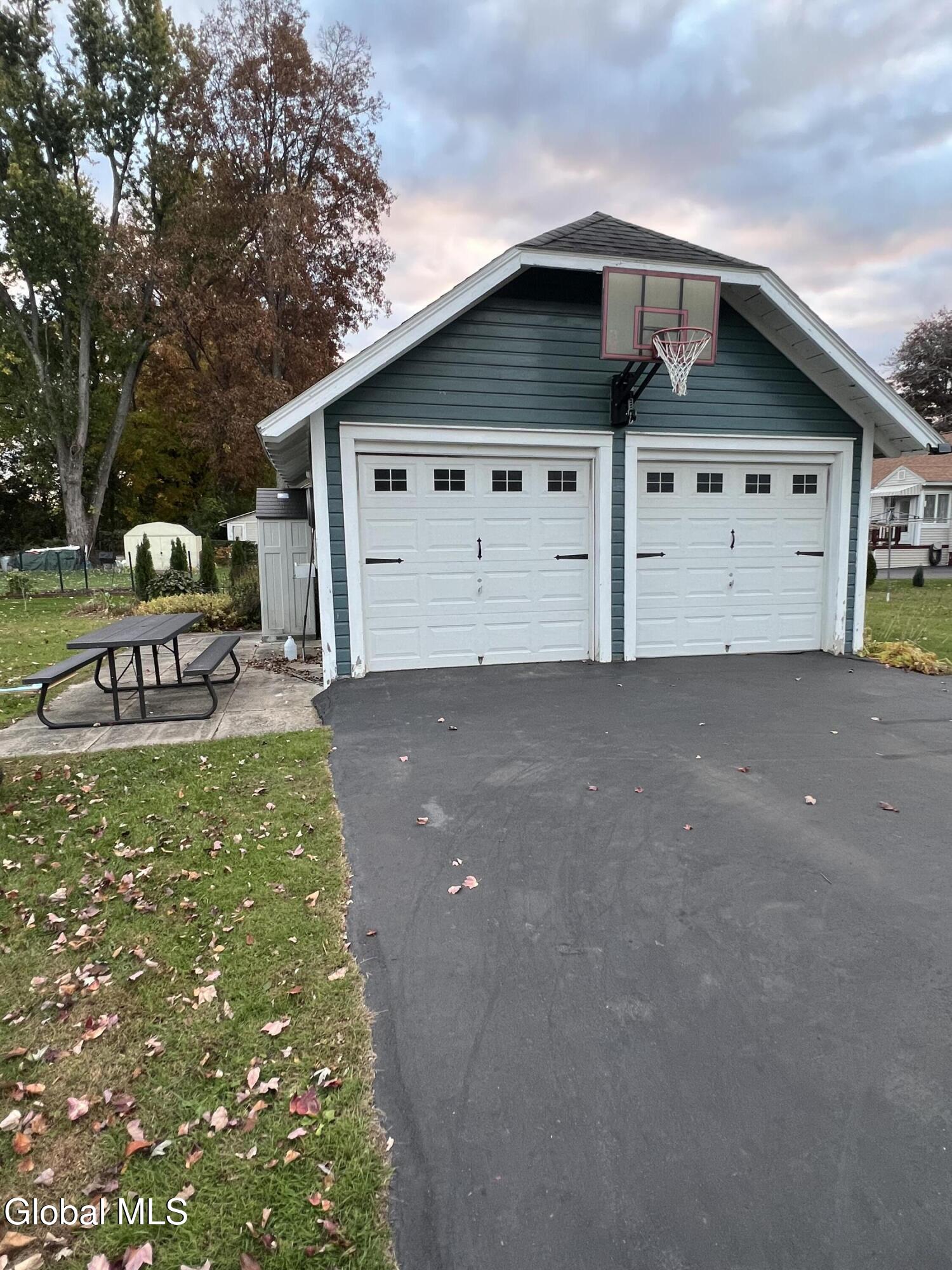 388 Saratoga Road Glenville NY 12302