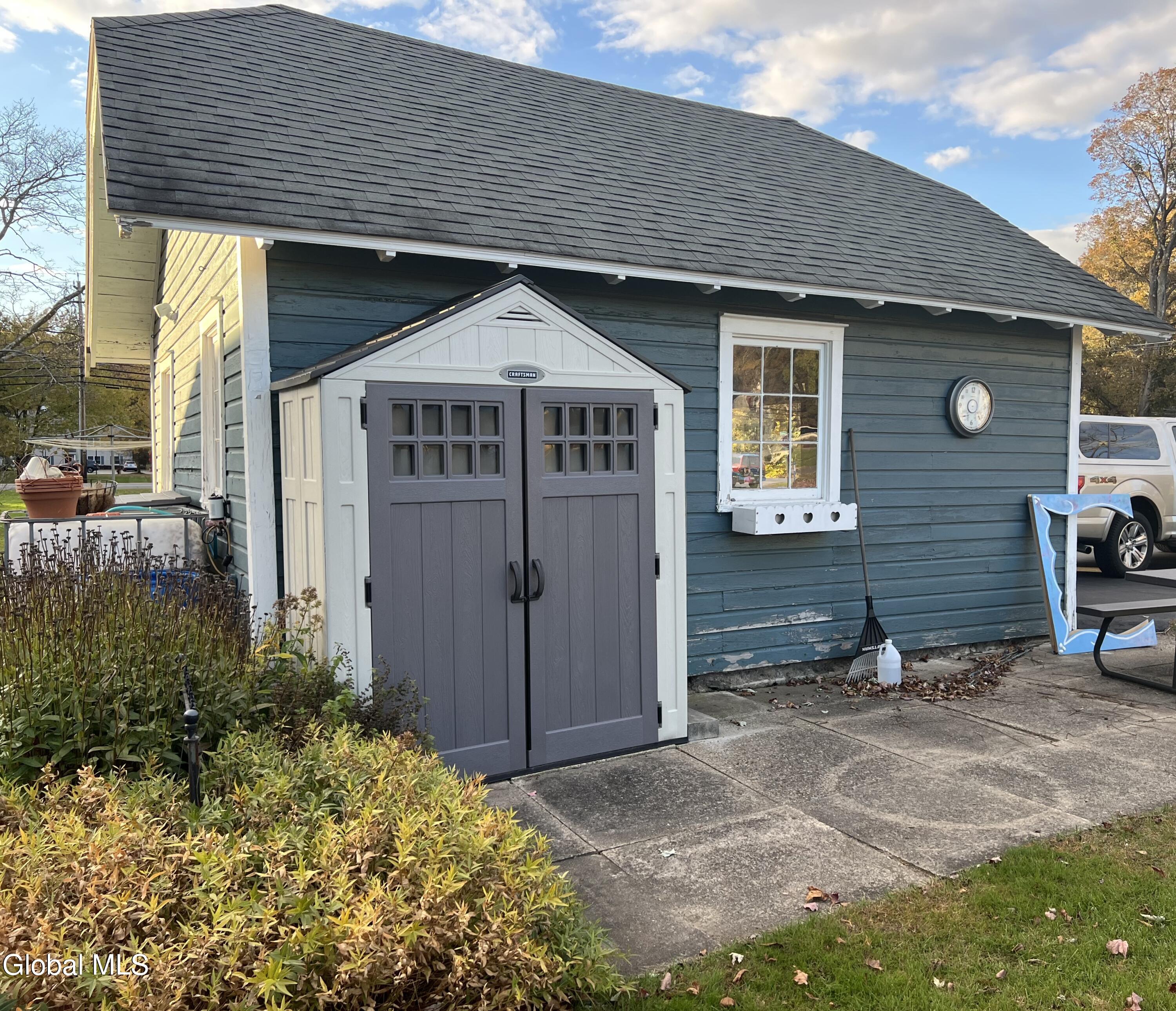 388 Saratoga Road Glenville NY 12302