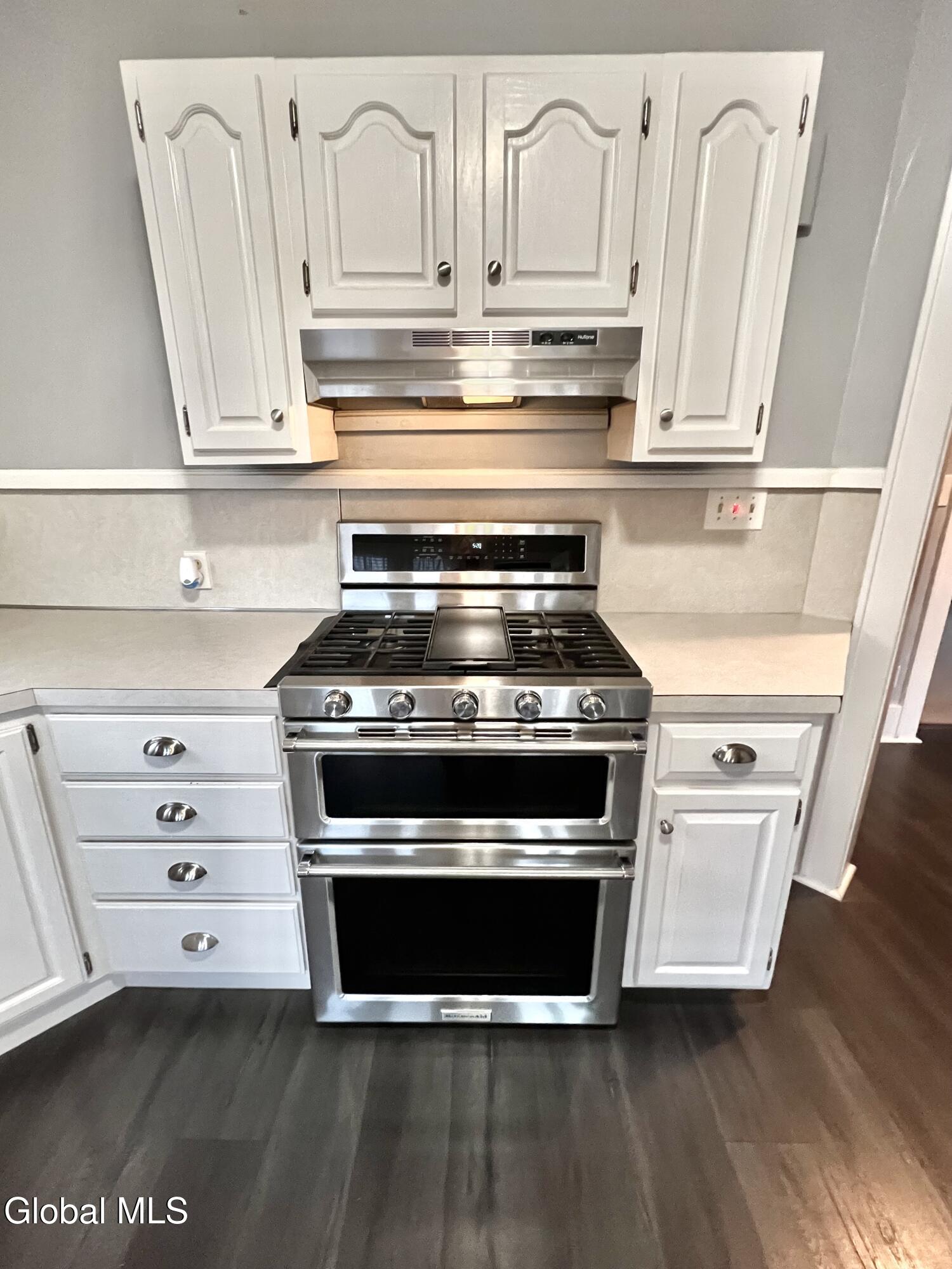 388 Saratoga Road Glenville NY 12302