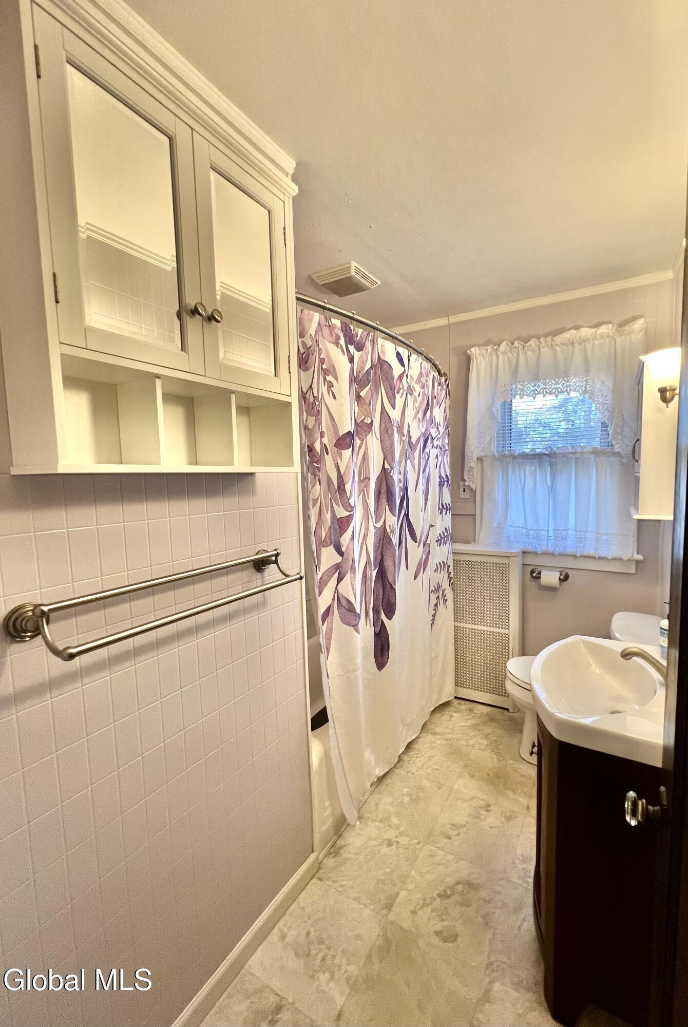 388 Saratoga Road Glenville NY 12302