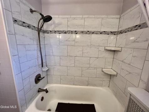 388 Saratoga Road Glenville NY 12302
