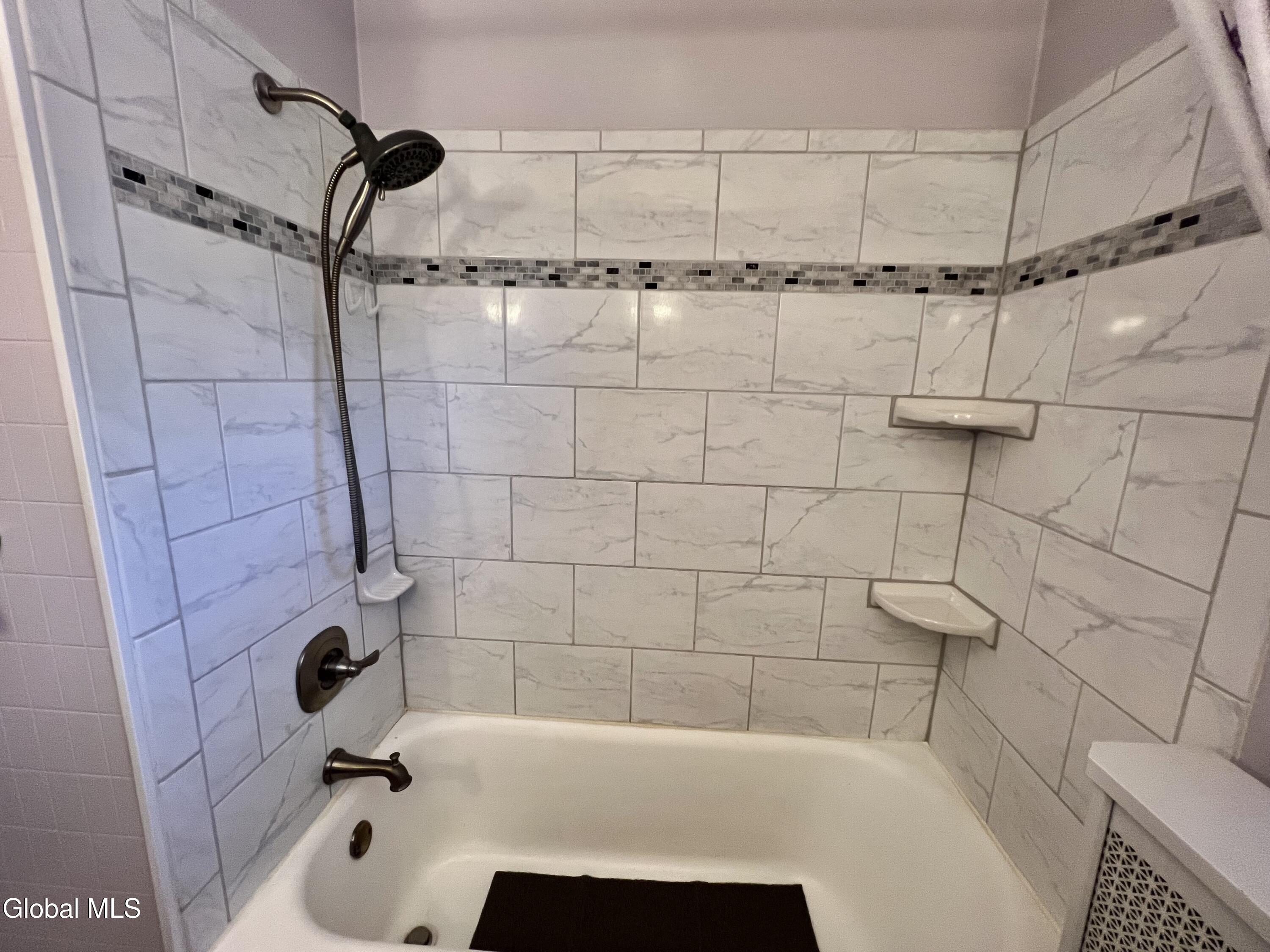 388 Saratoga Road Glenville NY 12302