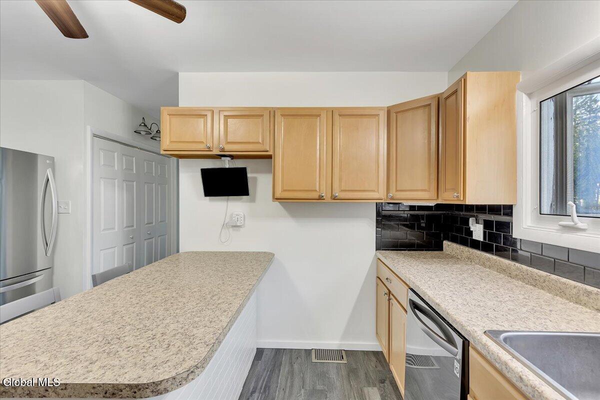 436 N Perry Street Johnstown NY 12095