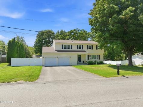 28 Marconi Drive Latham NY 12110
