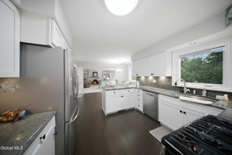 28 Marconi Drive Latham NY 12110