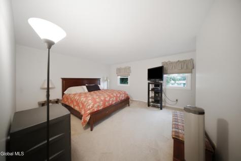 28 Marconi Drive Latham NY 12110